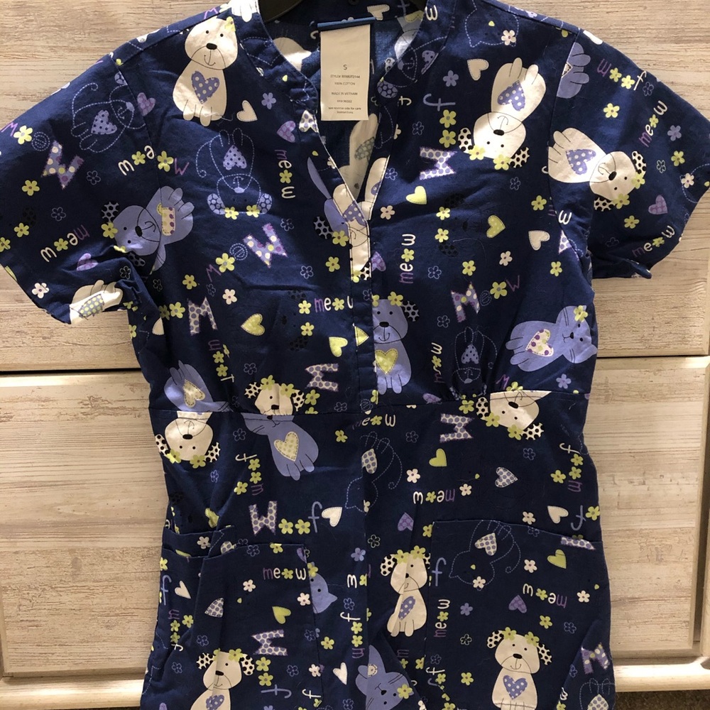 scrub top
